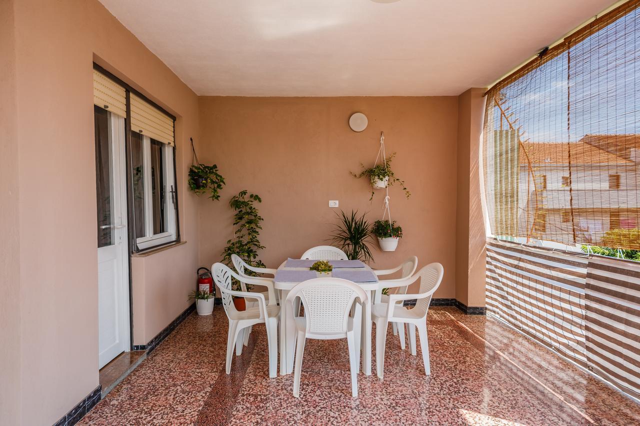 Apartman Adriatic Kaštela Kültér fotó