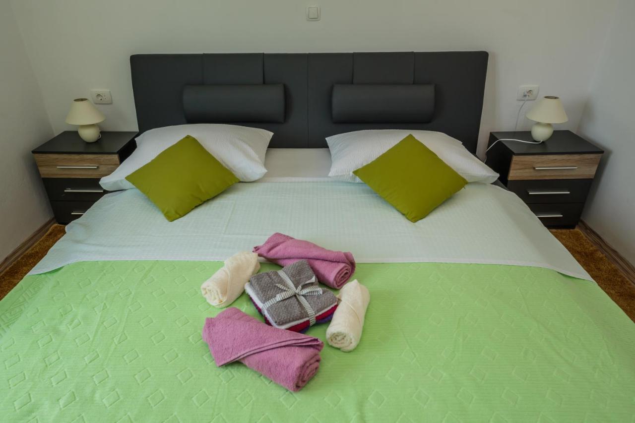Apartman Adriatic Kaštela Kültér fotó
