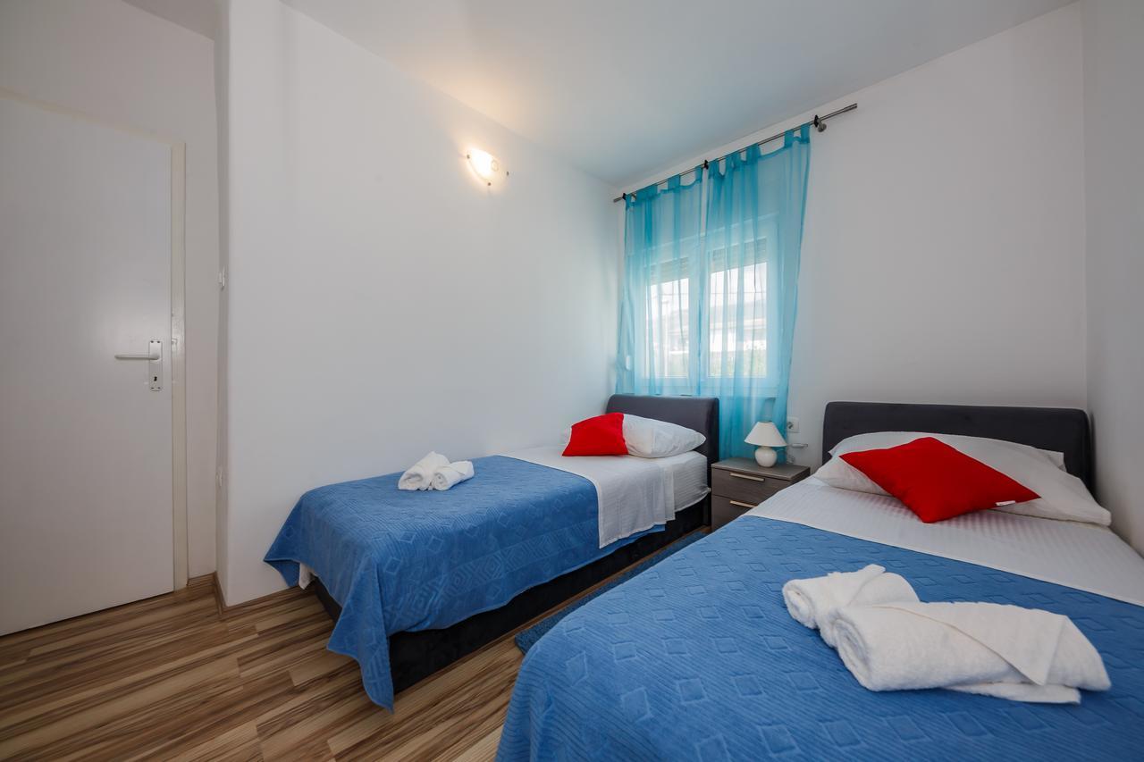 Apartman Adriatic Kaštela Kültér fotó