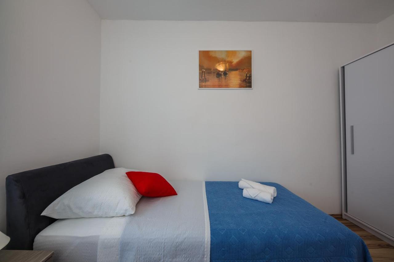 Apartman Adriatic Kaštela Kültér fotó